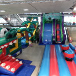 Aufblasbare Palmenrutsche Spiele mieten Indoor