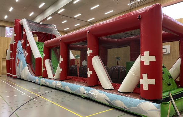 parcours gonflable Swiss Big Jump :